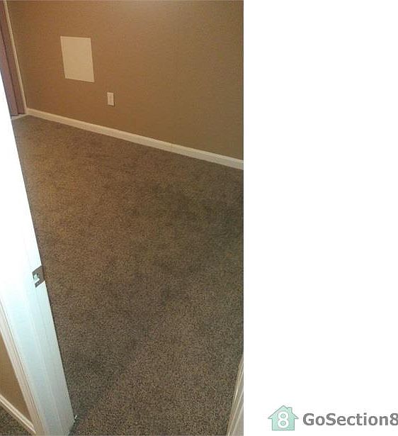 2nd image of 1305 W Lombard St #1