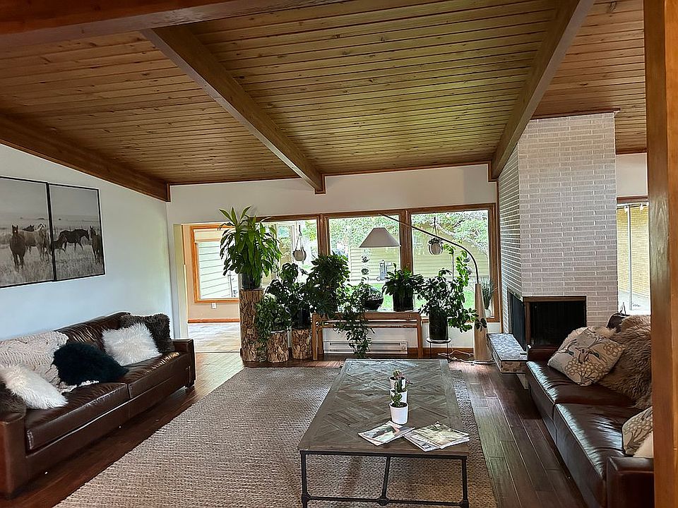 Large open living-room 