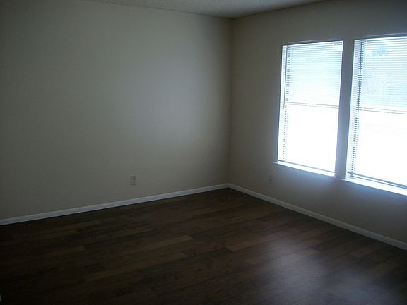 2nd image of 4238 Sunrise Cove Dr