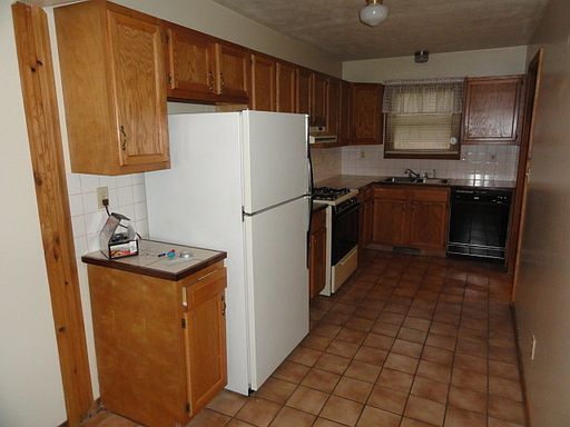 4th image of 18320 Us 127 APT 2B