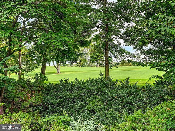 2nd image of 6009 Hunt Club Ln