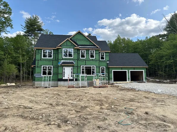 30 Mumford St, Douglas, MA 01516
