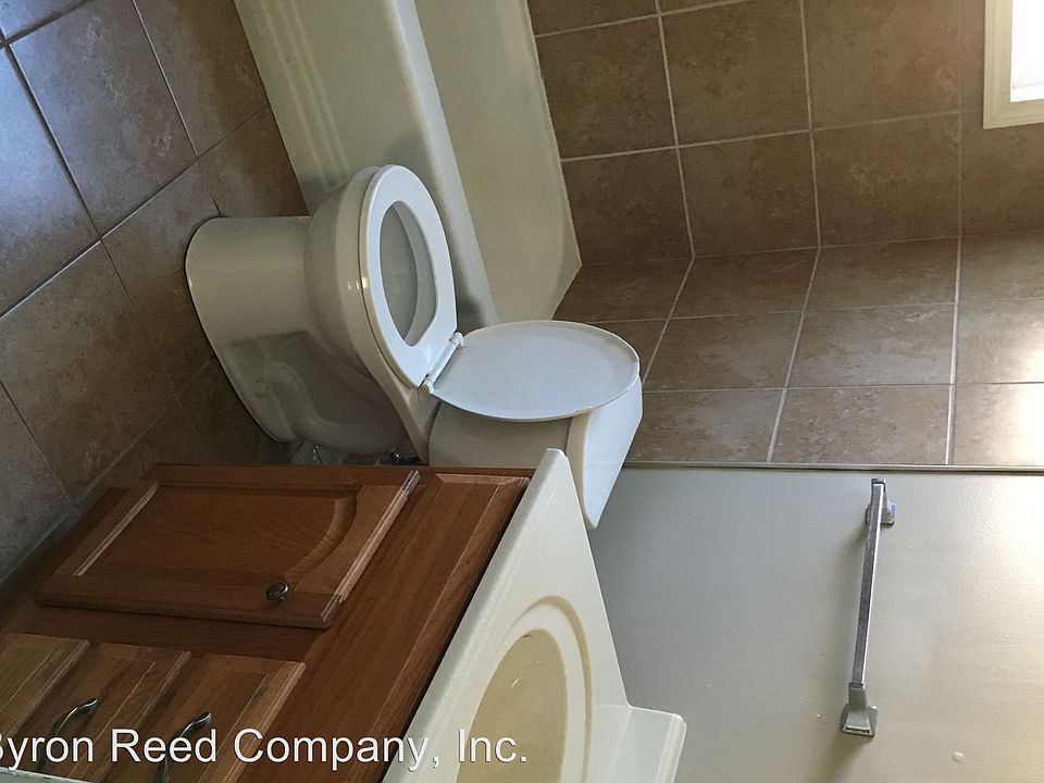 2nd image of 5097 Marshall Dr APT 7