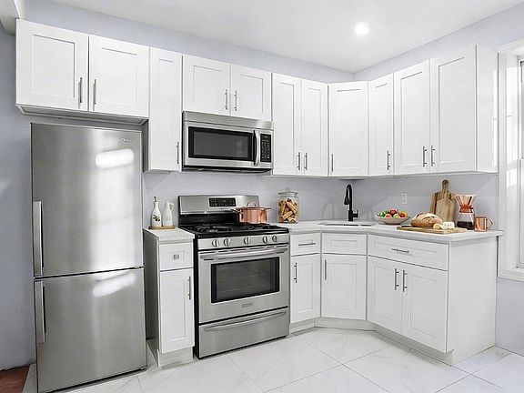 5th image of 4518 Richardson Avenue