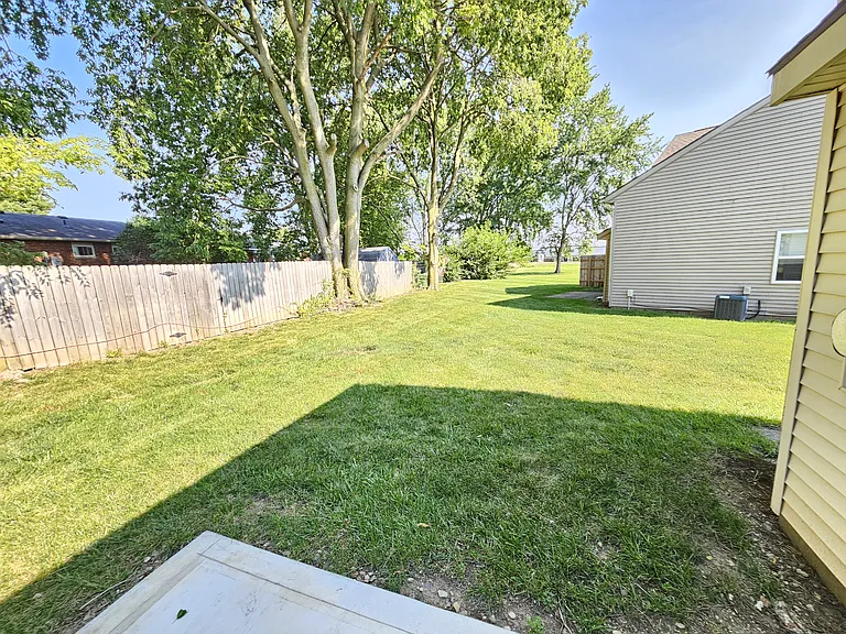 30 Westhaven Dr — Photo 43