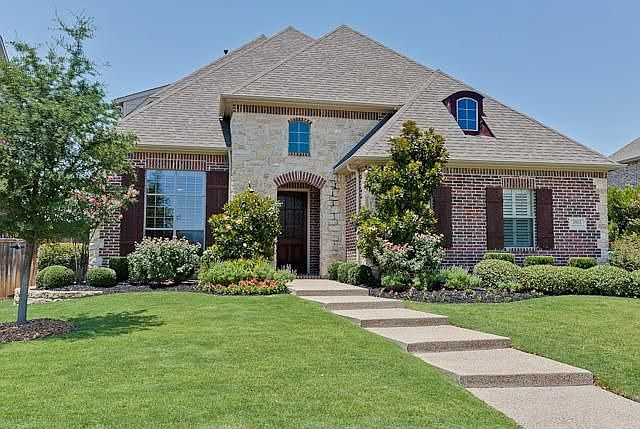 1st image of 2612 Queen Elaine Dr