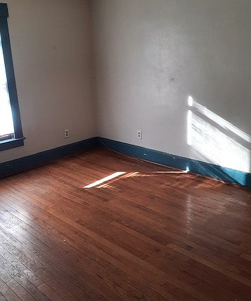 5th image of 709 S J St #709
