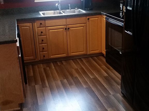 3rd image of 151 Camrose Dr