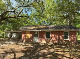 105 Circle Dr, Springhill, LA 71075