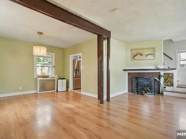800 Grand Ave, Leonia, NJ 07605