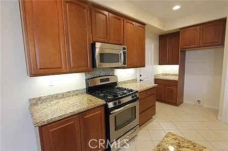 8701 Belmont St — Photo 5