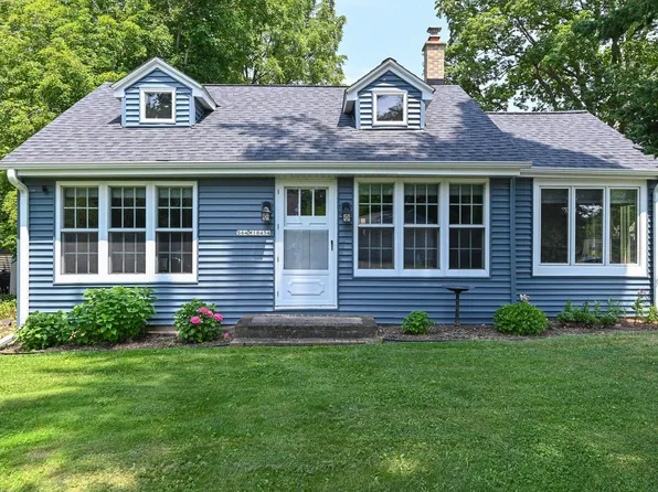 S64W18454 Topaz DRIVE, Muskego, WI 53150