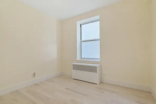 Rented by MNS | media 4