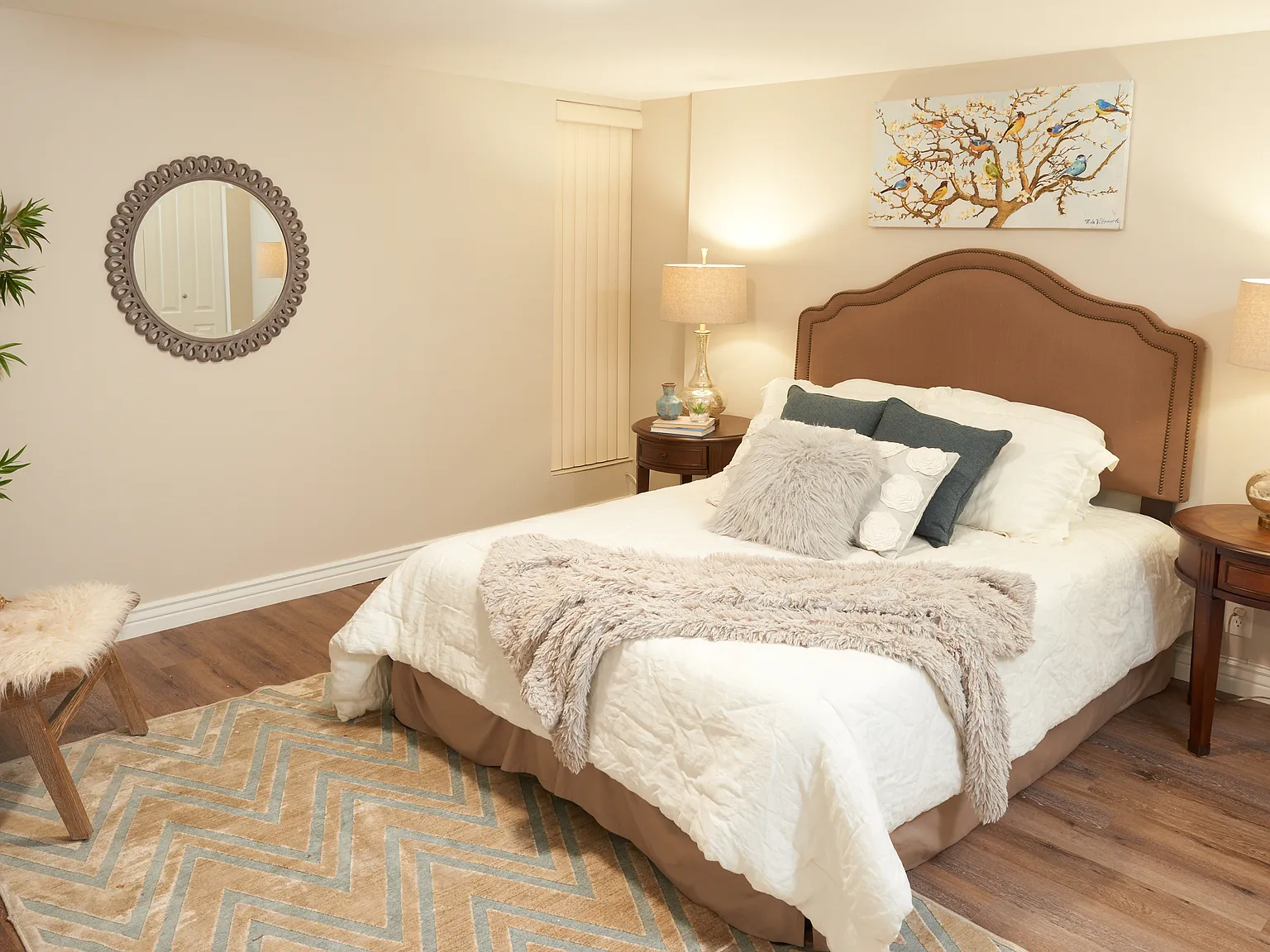 Donna Manor — Photo 3