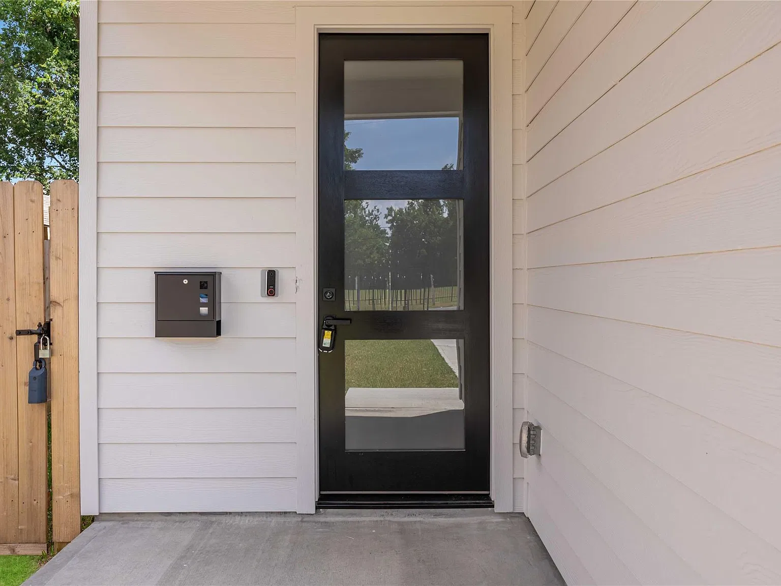4117 Kewanee St — Photo 3