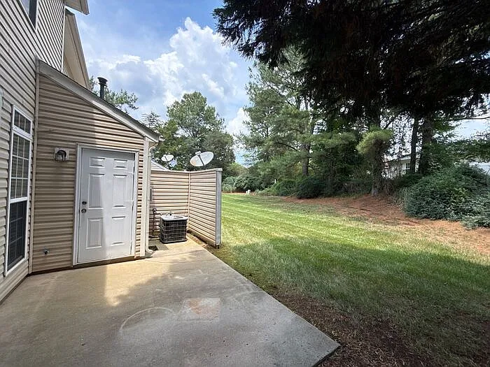 4606 Kingsland Ct — Photo 16