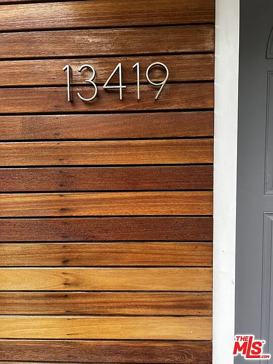 3 bed, 1.0 bath, 1140 sqft, $5,850 — Photo 2