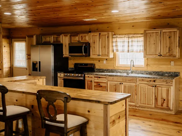 1986 W Highway 92, Jamestown, KY 42629