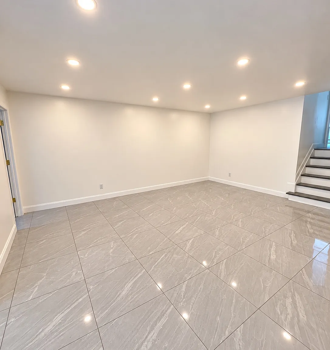 3 bed, 1200 sqft, $3,000 — Photo 4