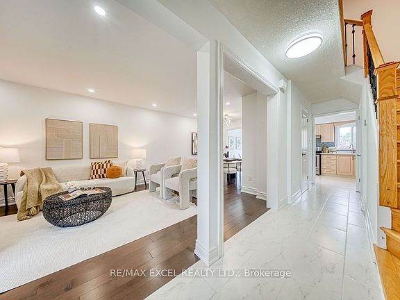 4th image of 25 Barrington Cres