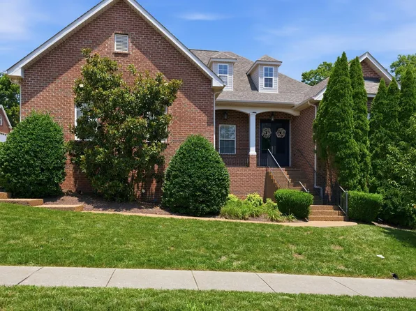 932 Century Oak Dr, Nashville, TN 37211