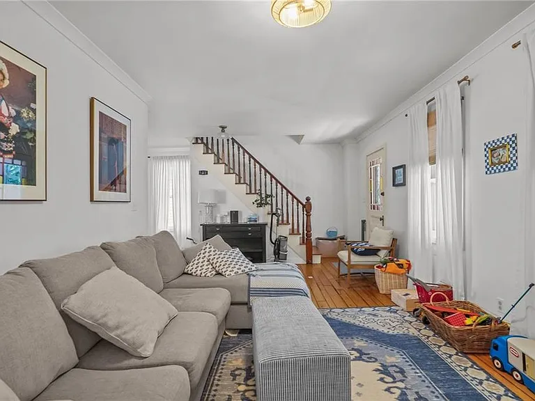2 Channing Pl — Photo 16