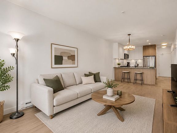 3rd image of 707 Como Lake Ave #212