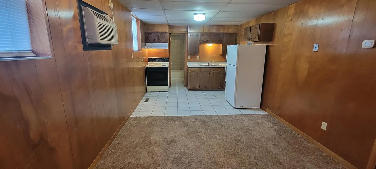 Unit Photo - 1011 Lincoln St #4
