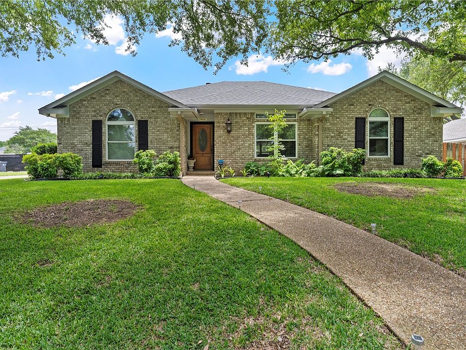 1st image of 9408 Lost Trails Dr