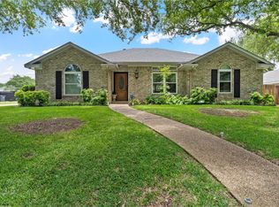 9408 Lost Trails Dr, Woodway, TX 76712