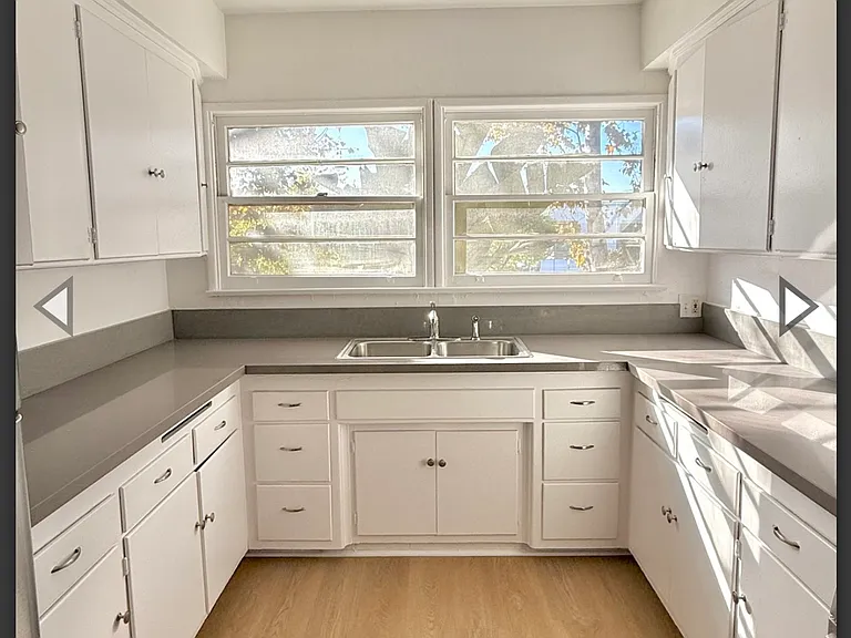 228 S Sycamore Ave #1 — Photo 4
