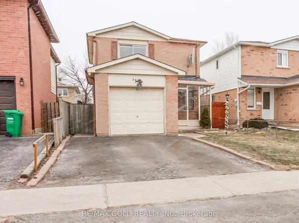 13 Martindale Cres, Brampton, ON L6X 2V7