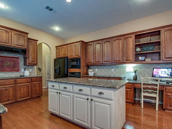 4th image of 4420 Delaina Dr