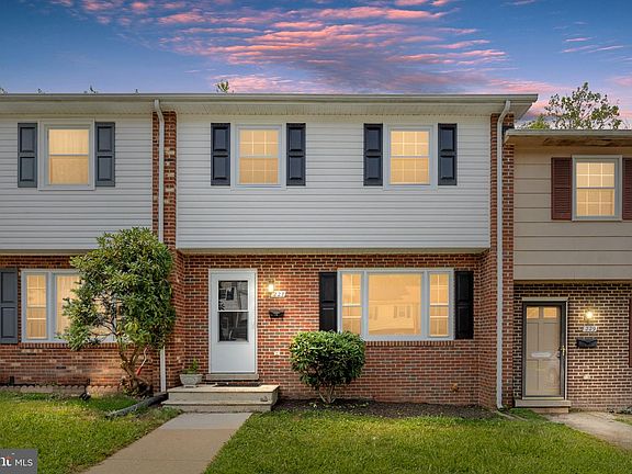 2nd image of 227 Overlook Ct