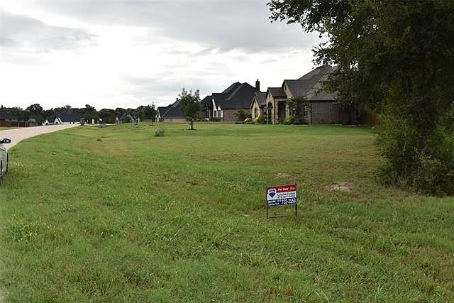 2nd image of 2410 Fossil Creek Dr