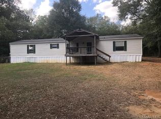 323 Railroad St, New Brockton, AL 36351