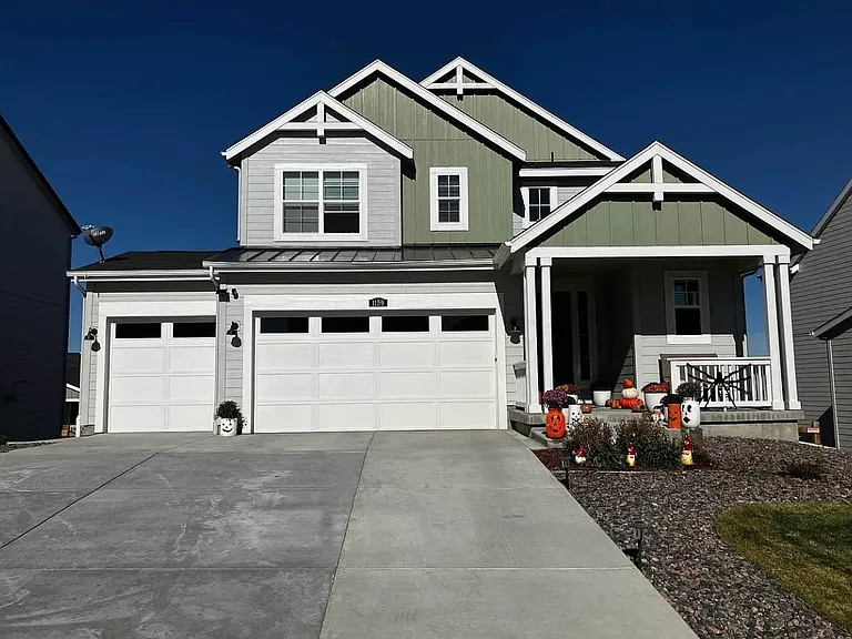 1159 E Hopkins Dr — Photo 2