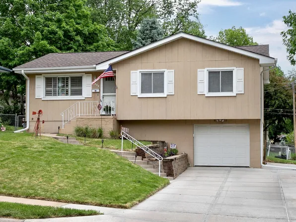 7535 S 76th St, La Vista, NE 68128