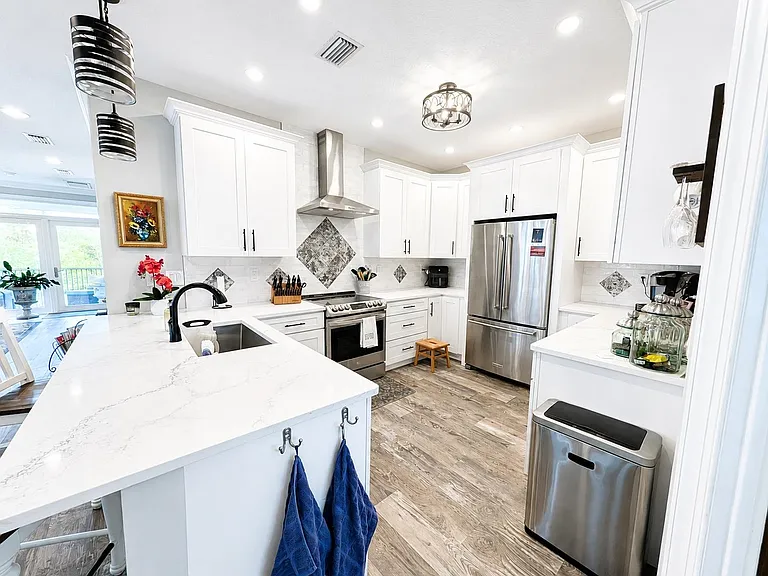 101 Sunset Cir — Photo 22