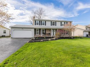 315 Olde Harbour Trl, Rochester, NY 14612