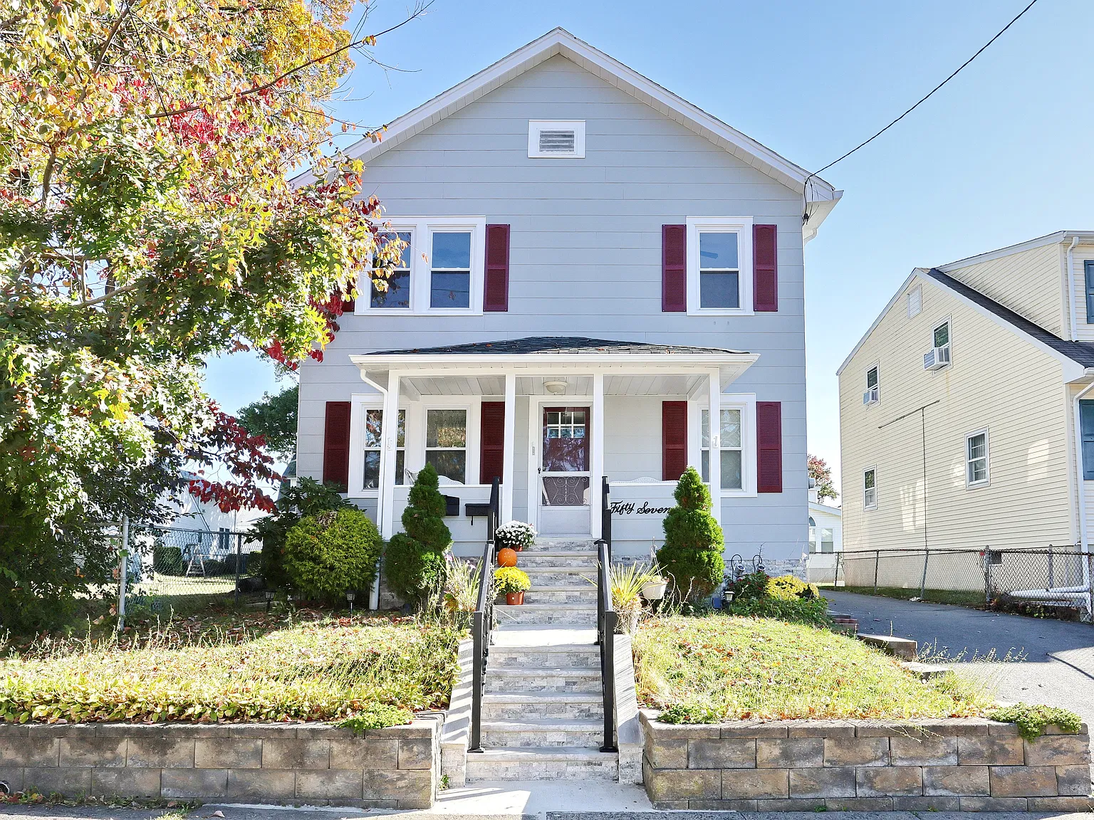 2 bed, $2,000 — Photo 1