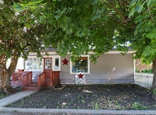 1709 Y Ave, La Grande, OR 97850