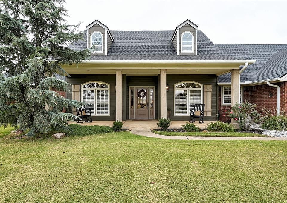1st image of 5321 Castleridge Dr