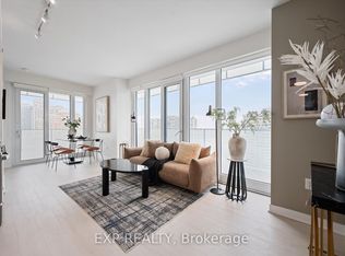 3900 Confederation Pkwy #1403, Mississauga, ON L5B 0M3