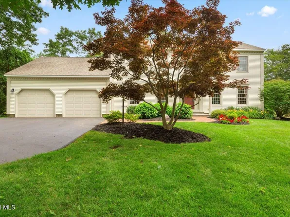 630 Salvia Lane, Schenectady, NY 12303