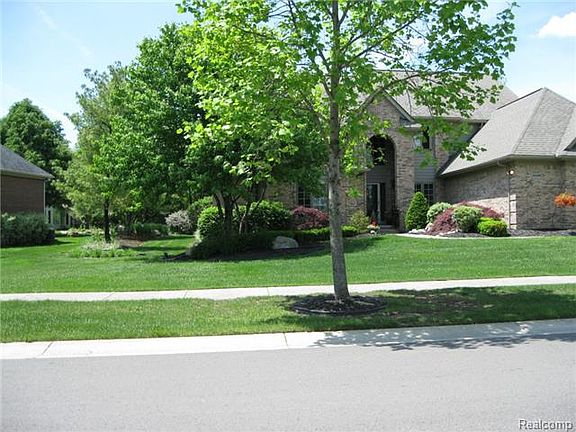 4th image of 22249 Barclay Dr