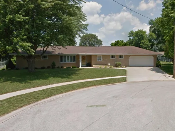727 Samuel St, Taylorville, IL 62568