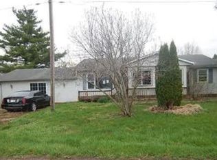 304 N 5th St, Neponset, IL 61345