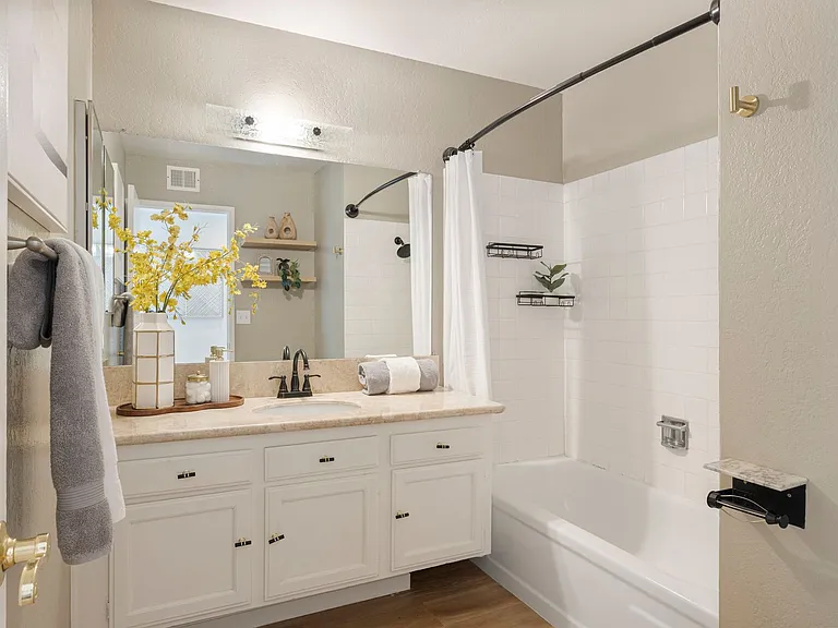 1141 Holly Oak Cir — Photo 15