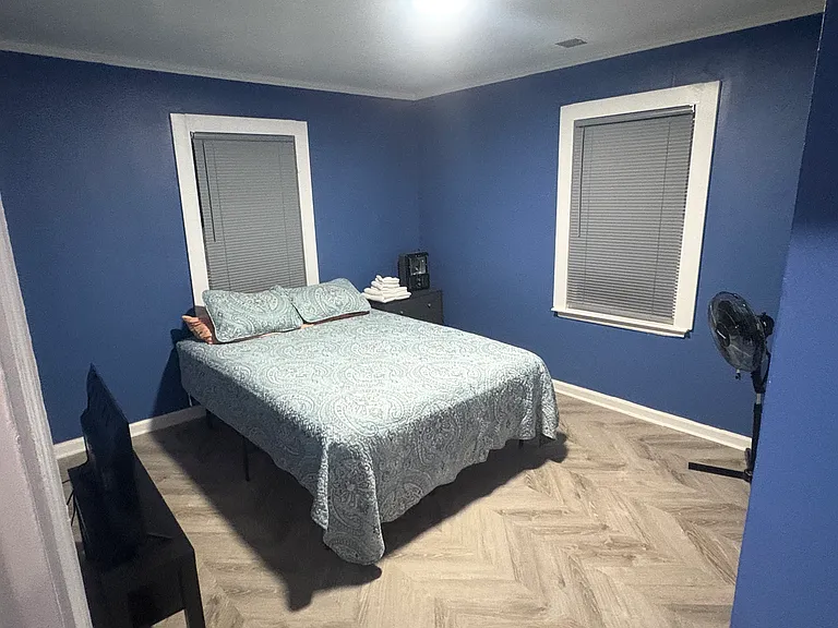 537 W Lake Ave NW #A — Photo 7